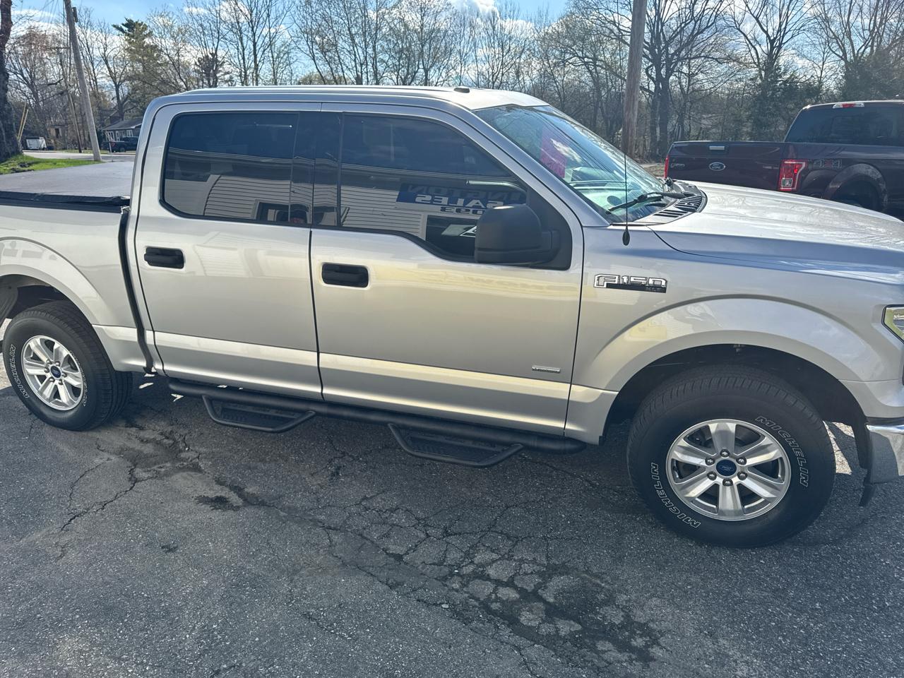 Ford F-150 4WD SuperCrew 139" XLT 2017