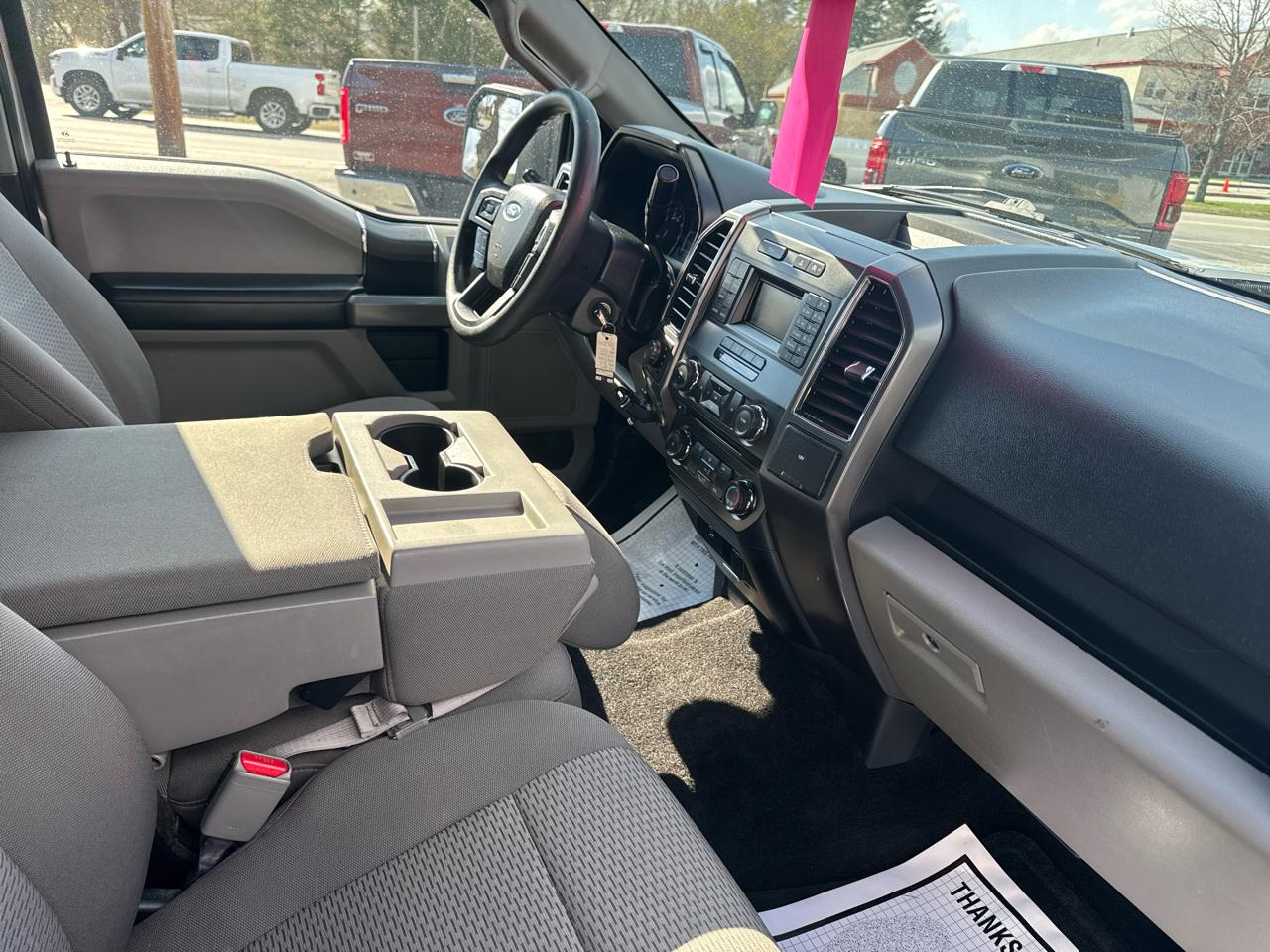 Ford F-150 4WD SuperCrew 139" XLT 2017