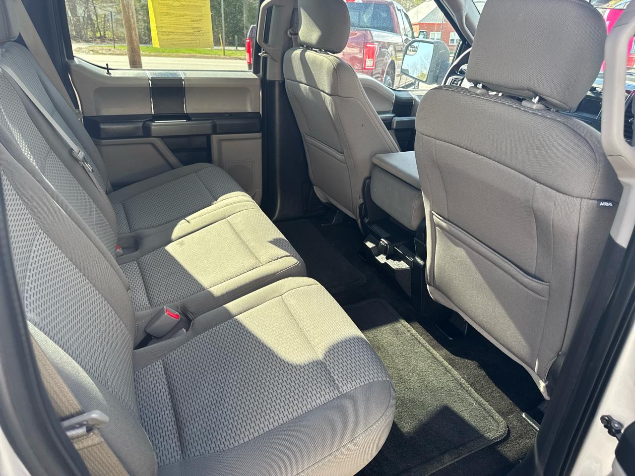 Ford F-150 4WD SuperCrew 139" XLT 2017