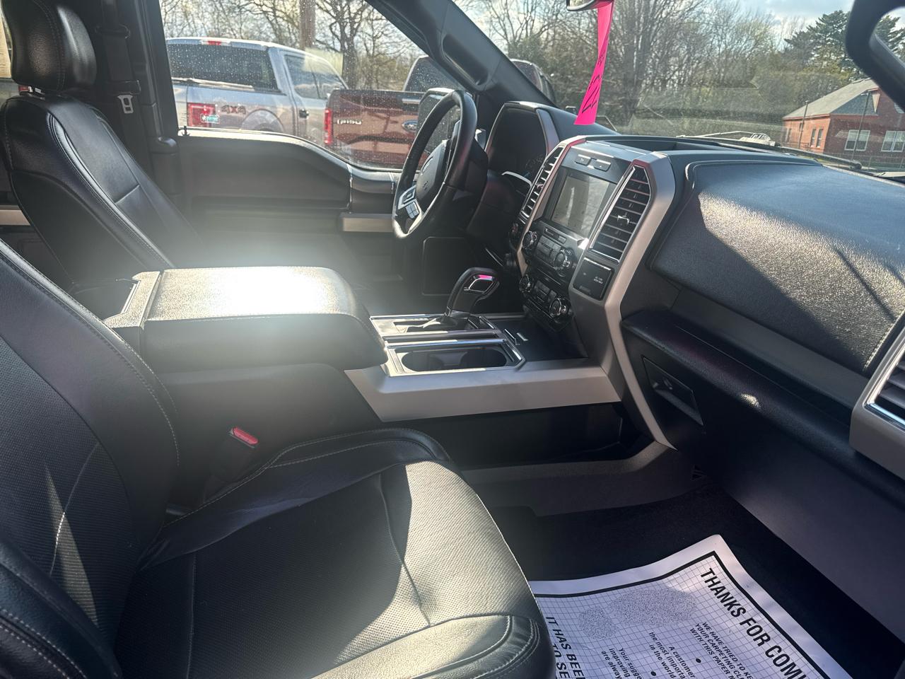 Ford F-150 4WD SuperCab 145" Lariat 2016