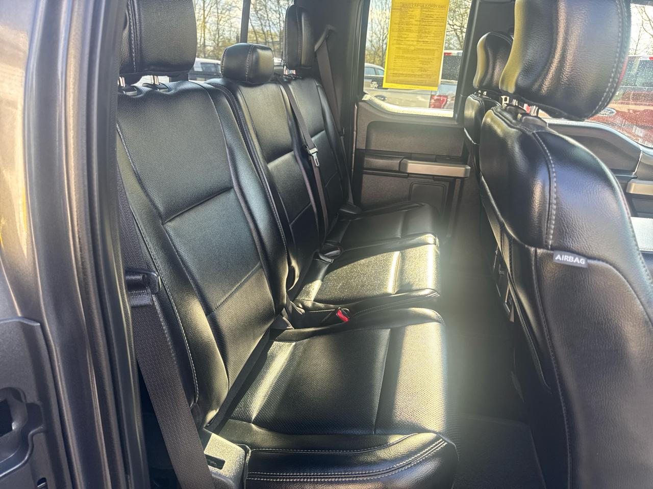 Ford F-150 4WD SuperCab 145" Lariat 2016