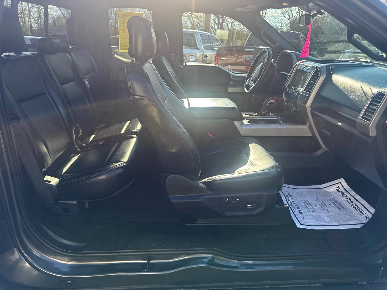 Ford F-150 4WD SuperCab 145" Lariat 2016