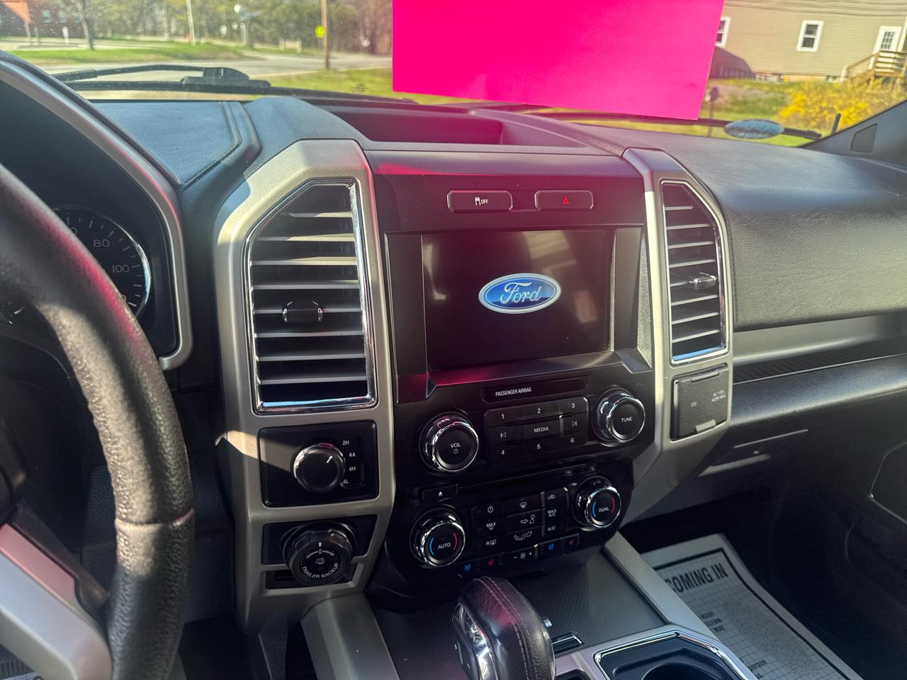 Ford F-150 4WD SuperCab 145" Lariat 2016