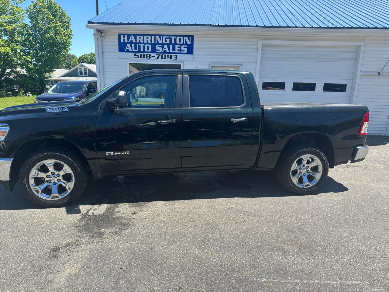 2019 RAM 1500 Big Horn/Lone Star 4x4 Crew Cab 5'7's photo