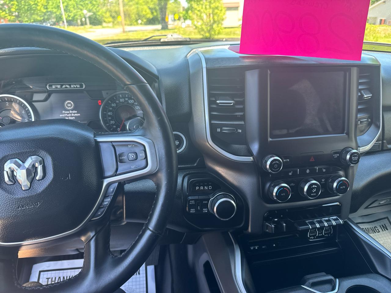 RAM 1500 Big Horn Crew Cab SWB 4WD 2019