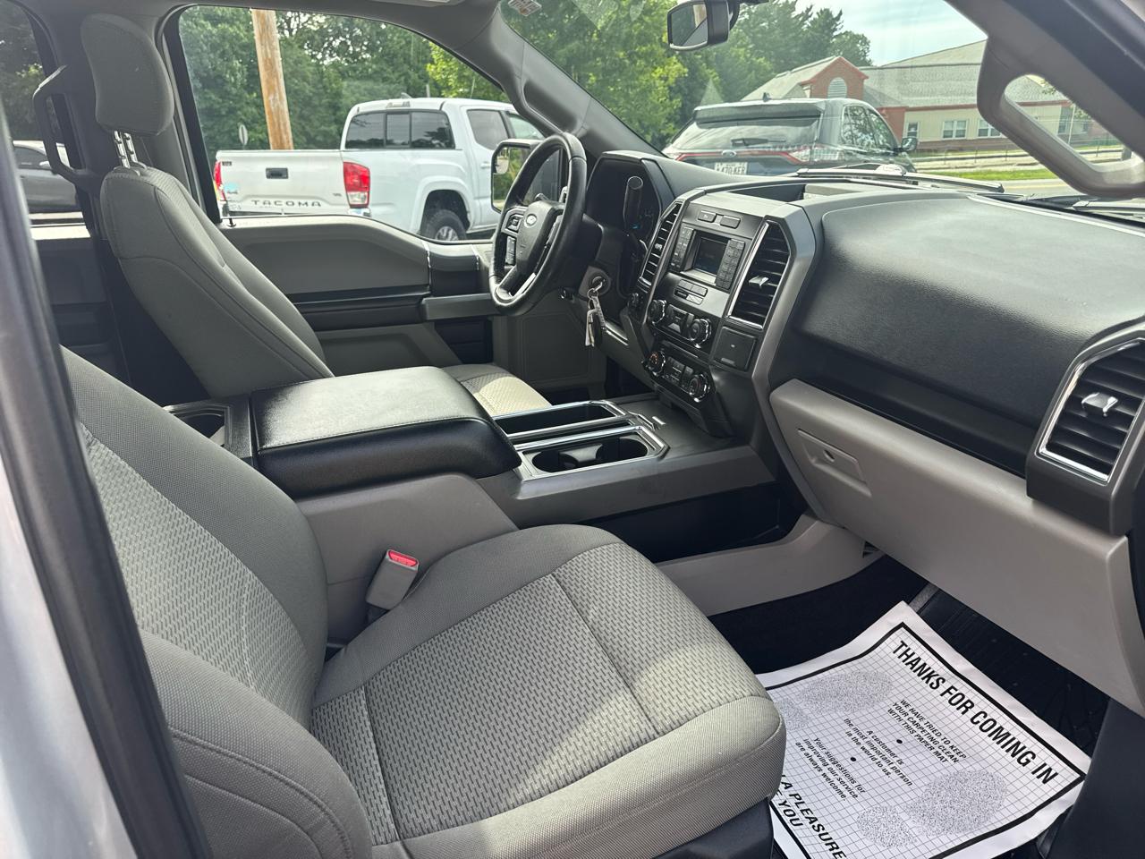 Ford F-150 4WD SuperCrew 139" XLT 2016