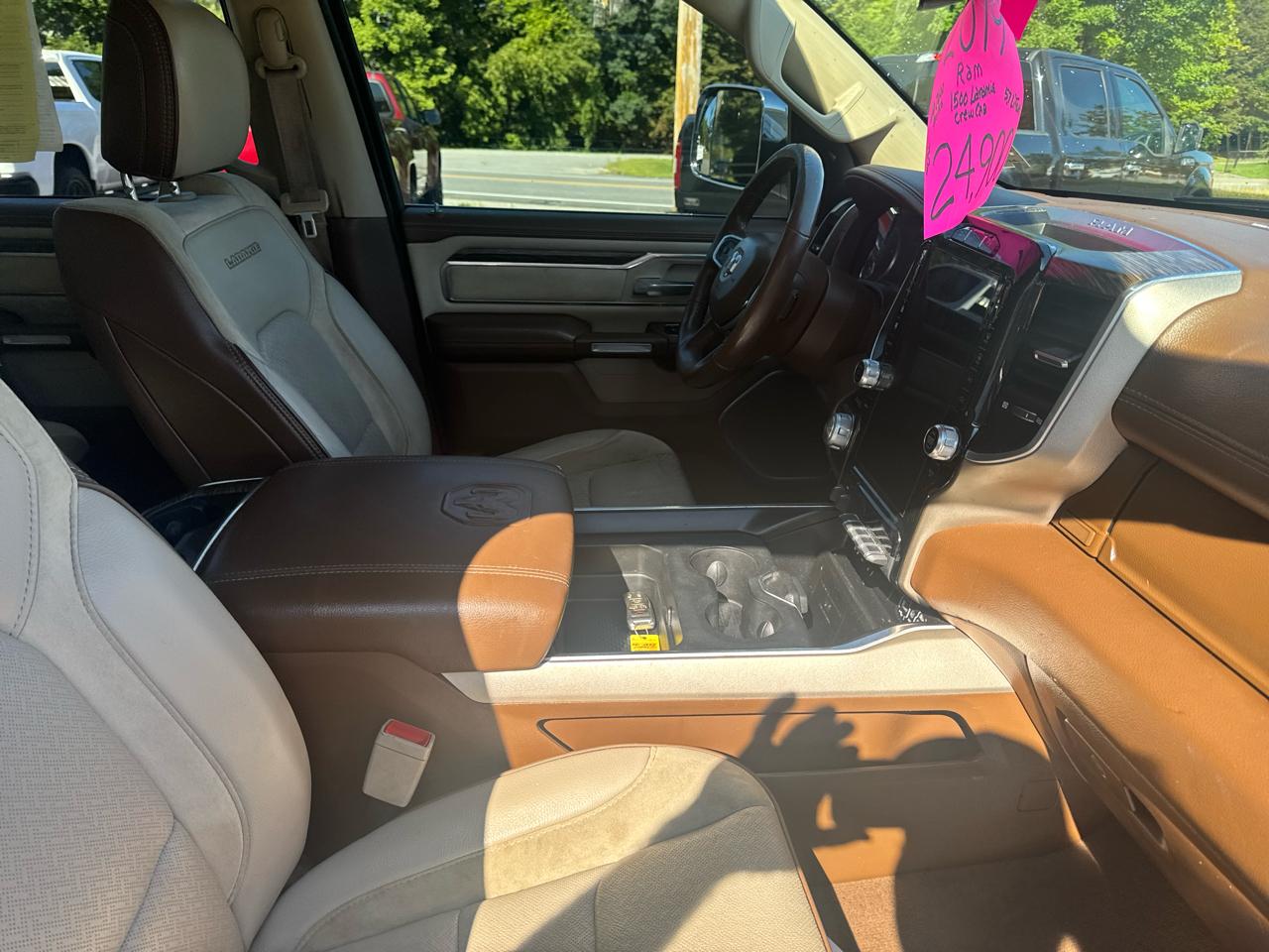 RAM 1500 Laramie Crew Cab SWB 4WD 2019