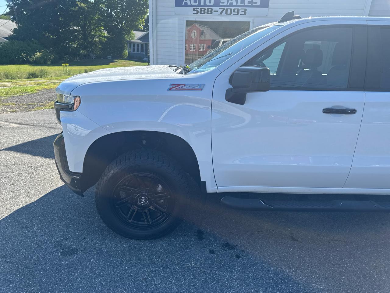 Chevrolet Silverado 1500 4WD Crew Cab 147" LT Trail Boss 2020