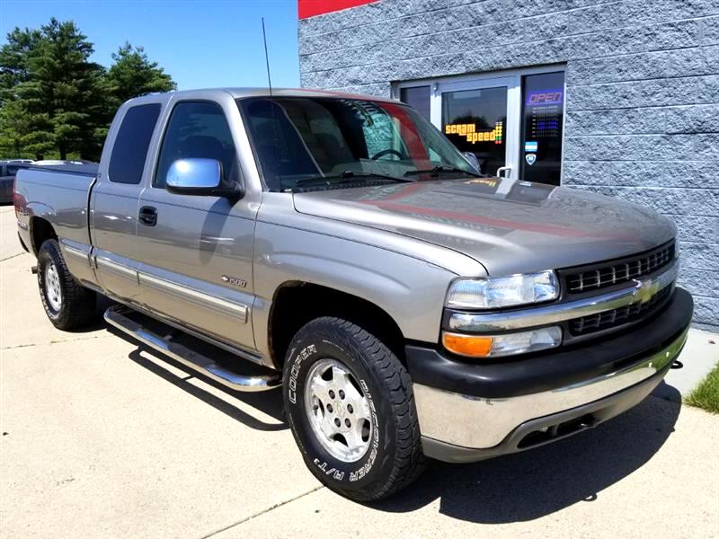 Used 2002 Chevrolet Silverado 1500 Extended Cab for Sale in Mahomet IL