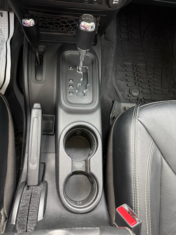 Jeep Wrangler Unlimited Rubicon 4WD 2015 Jeep Wrangler Unlimited Rubicon 4WD 2015