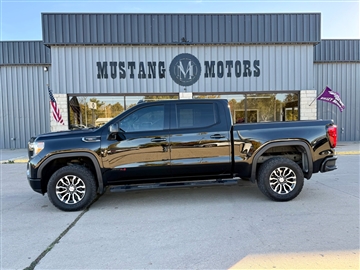 2020 GMC Sierra 1500 AT4 Crew Cab Short Box 4WD