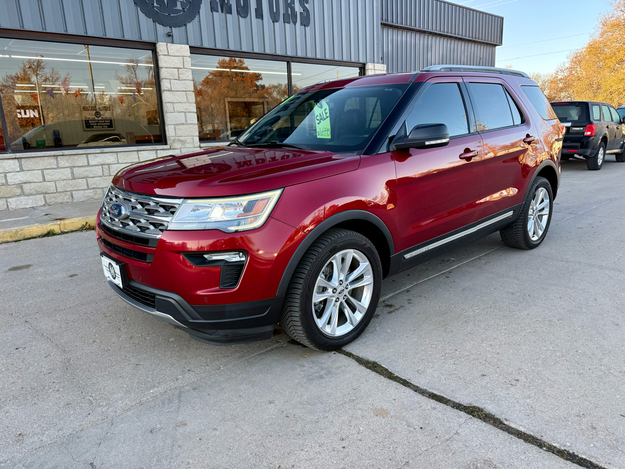 2018 Ford Explorer XLT photo 2