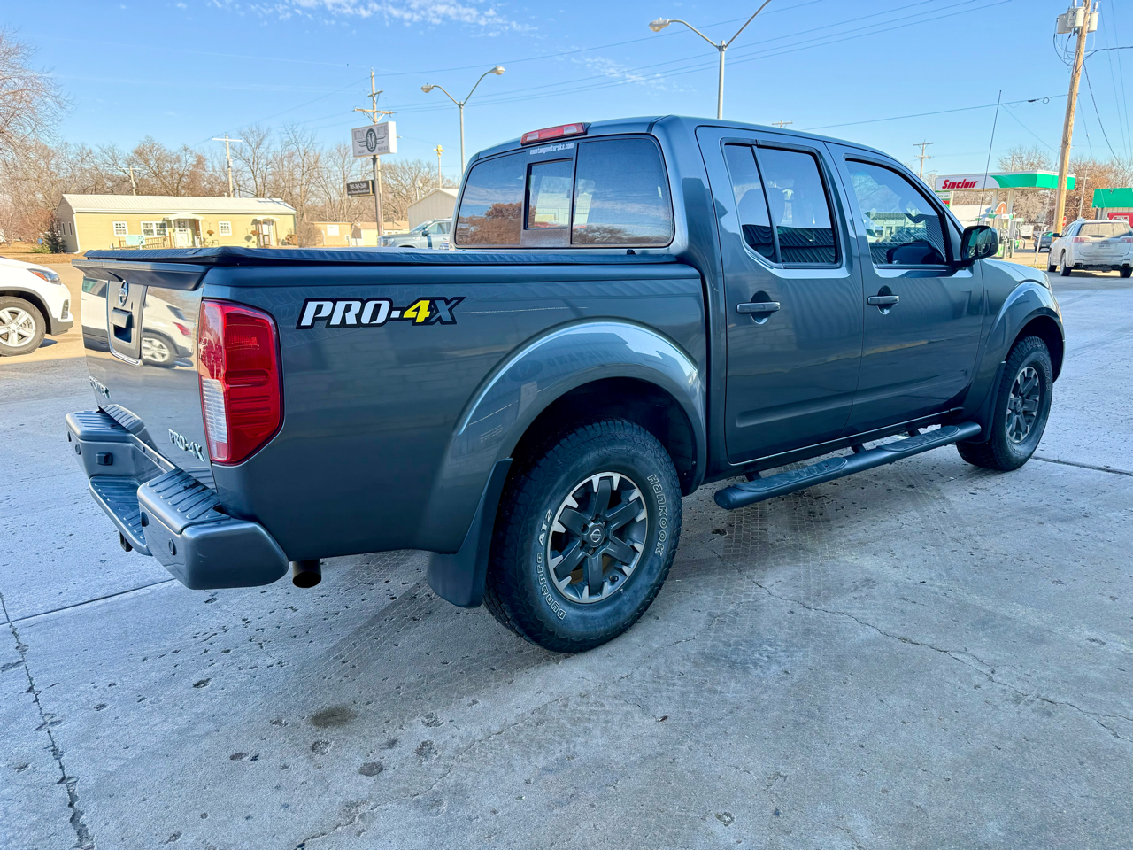 Nissan Frontier PRO-4X Crew Cab 5AT 4WD 2016