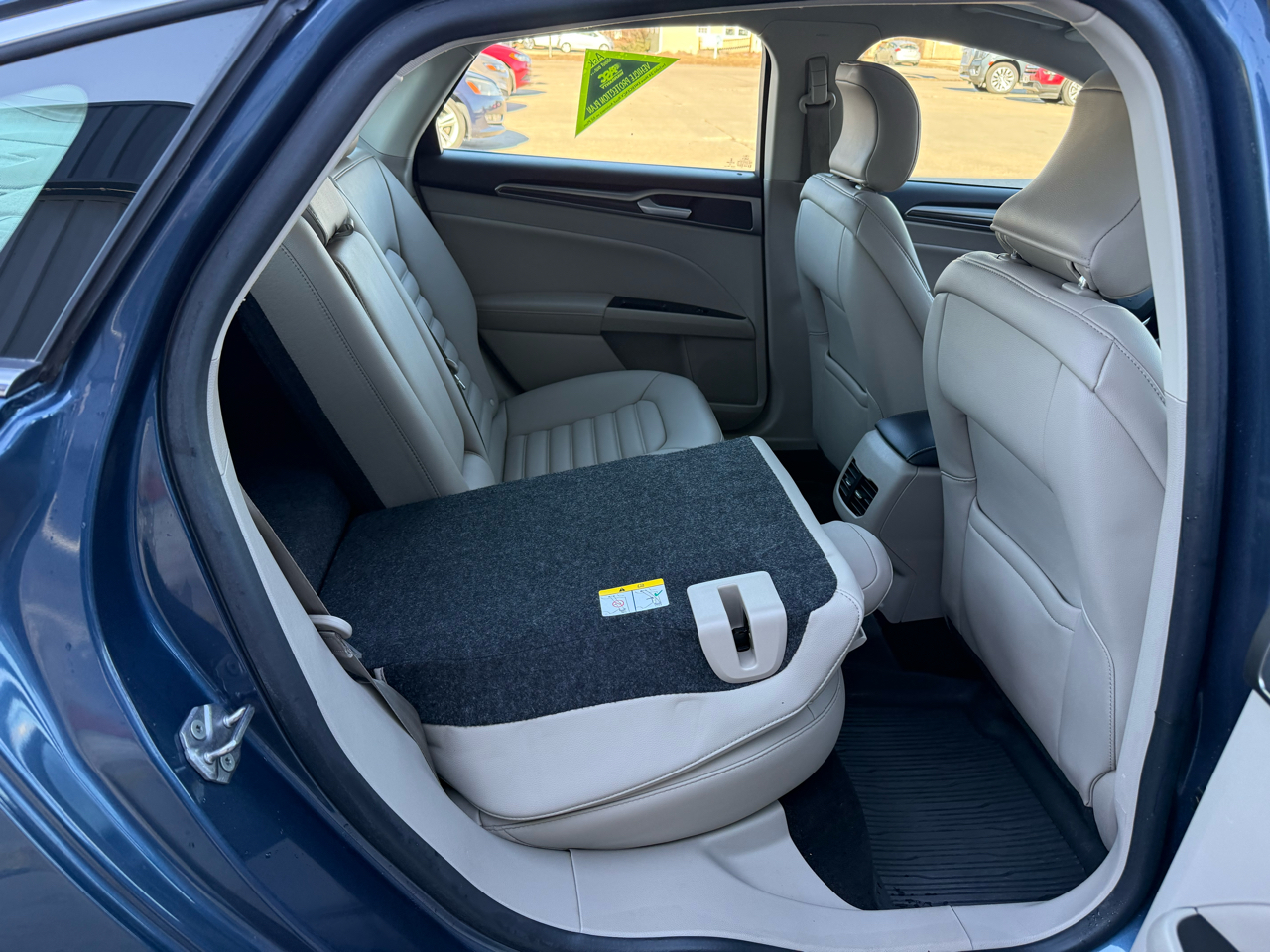 Ford Fusion Hybrid SEL 2019