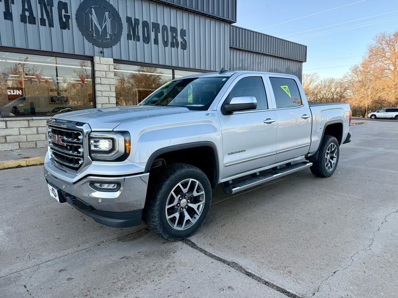 GMC Sierra 1500 SLT Crew Cab 4WD 2017