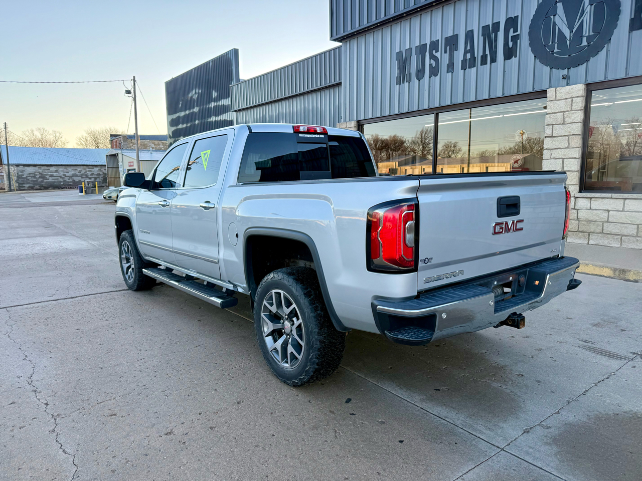 GMC Sierra 1500 SLT Crew Cab 4WD 2017