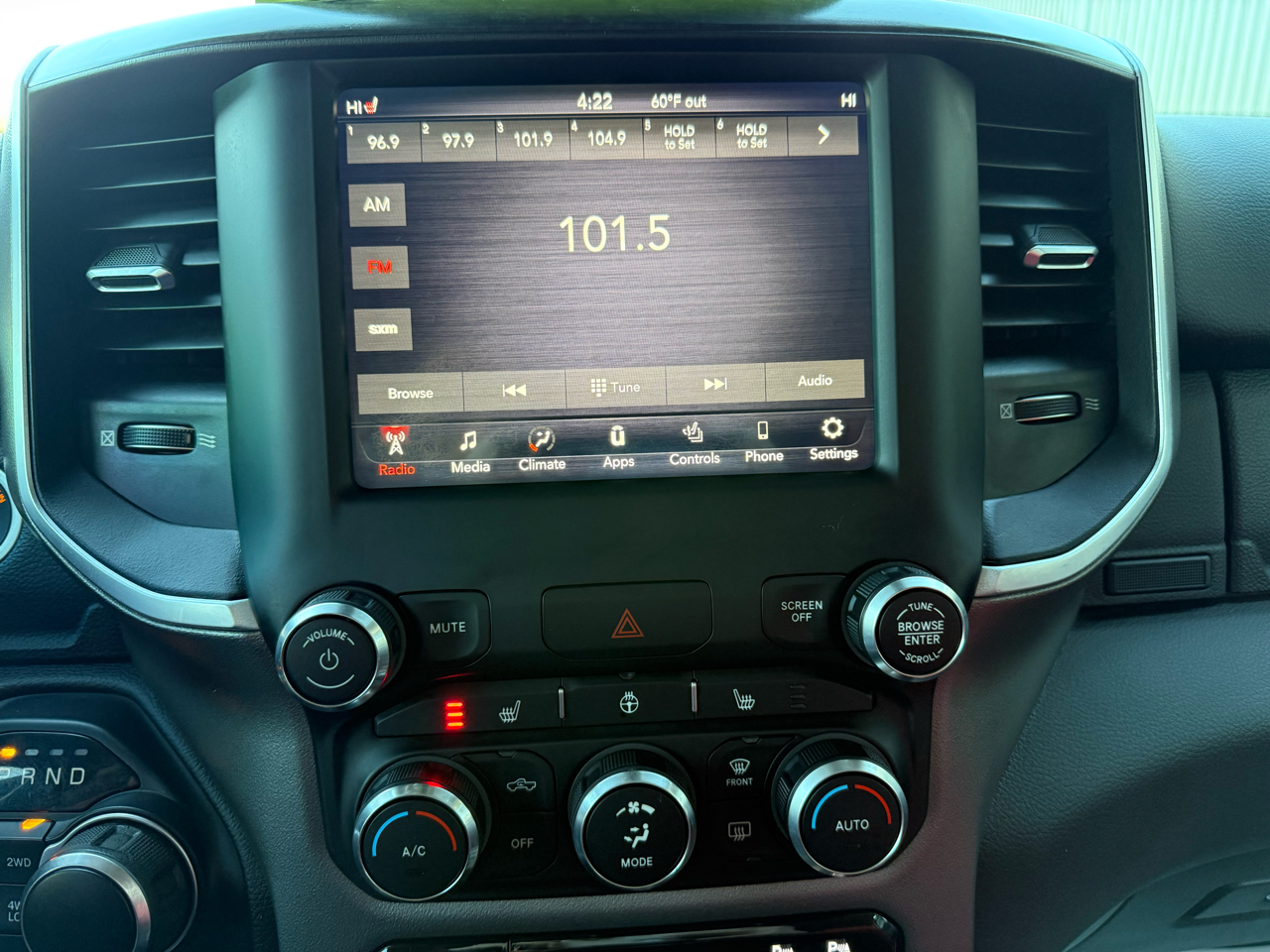 RAM 1500 Big Horn Crew Cab SWB 4WD 2019