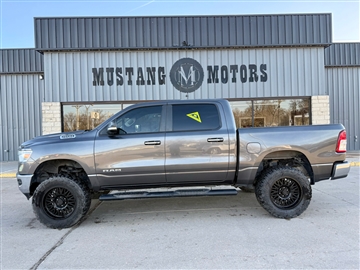 2019 RAM 1500 Big Horn Crew Cab SWB 4WD