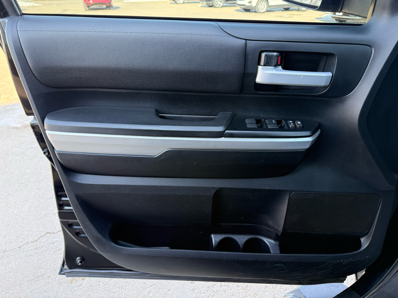 Toyota Tundra SR5 5.7L V8 FFV CrewMax 4WD 2014