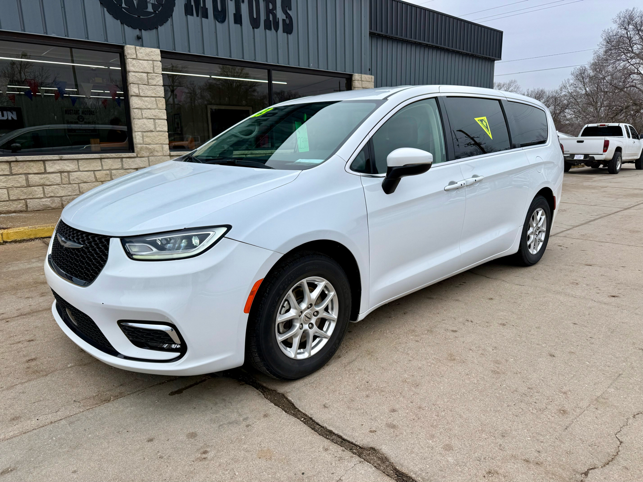 Chrysler Pacifica Touring L 2023