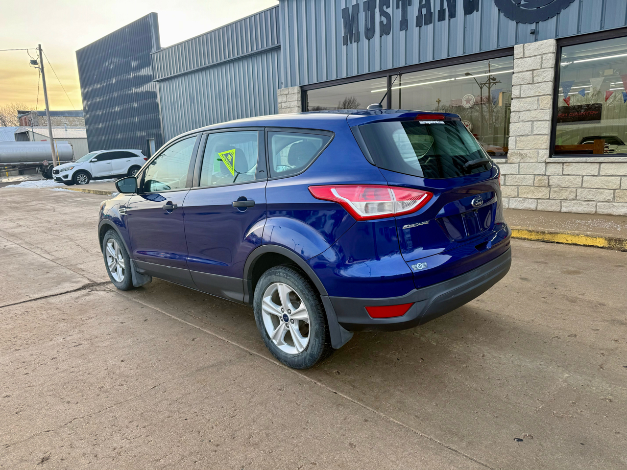 Ford Escape S FWD 2014