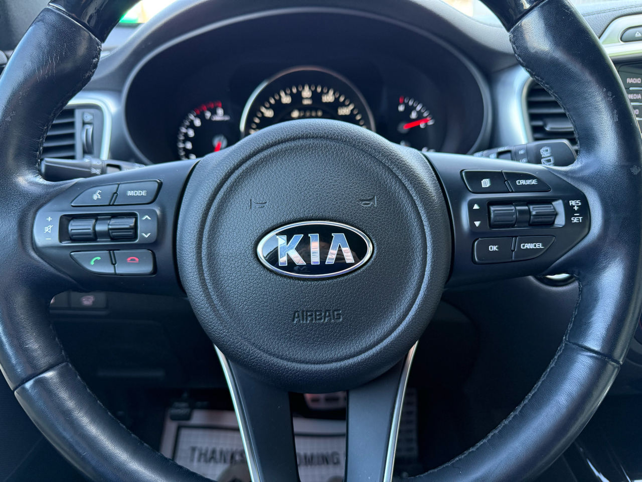 Kia Sorento SXL 4D SUV AWD V6 2016