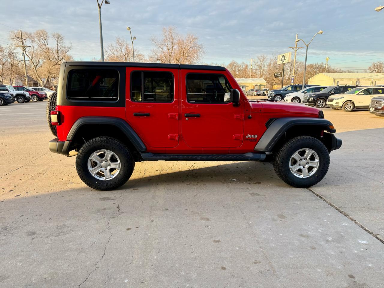 Jeep Wrangler Unlimited Sport 2019