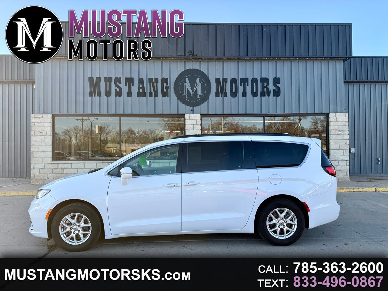 2022 Chrysler Pacifica Touring-L