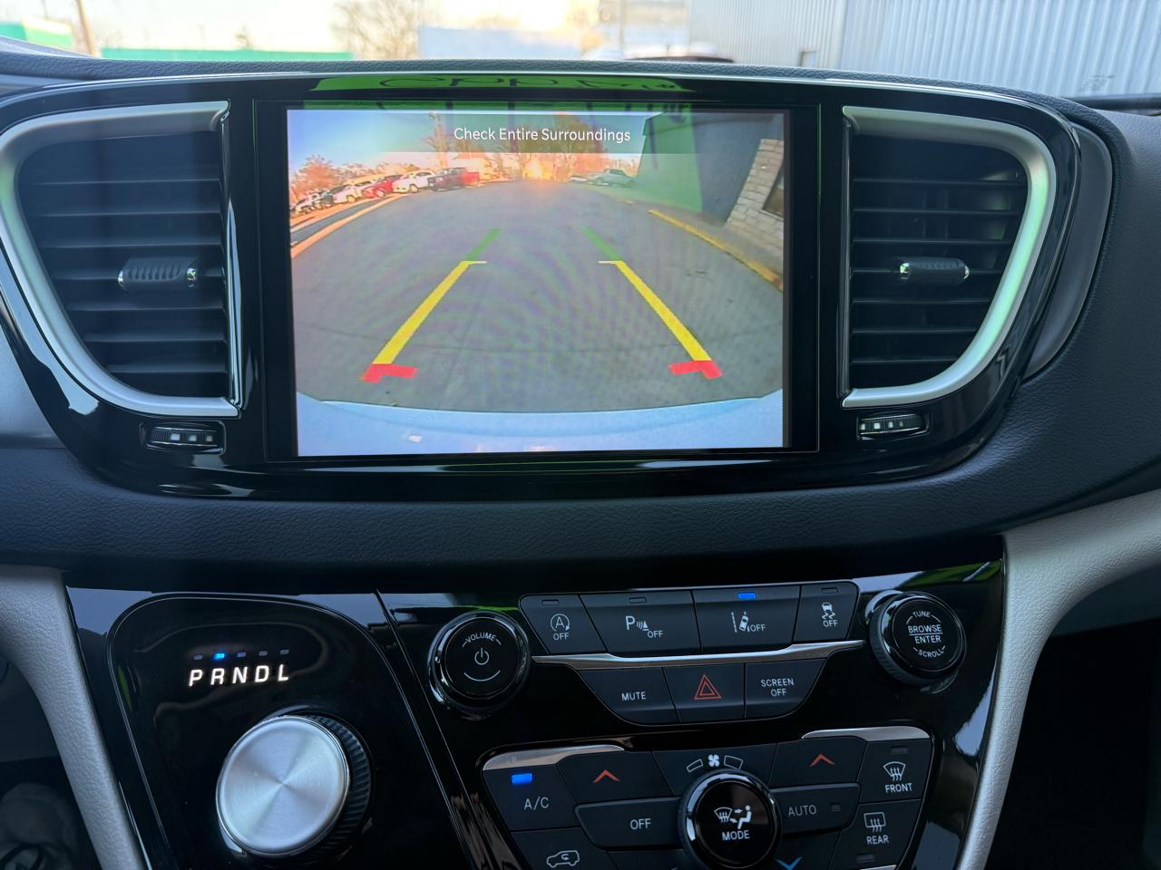 Chrysler Pacifica Touring-L 2022