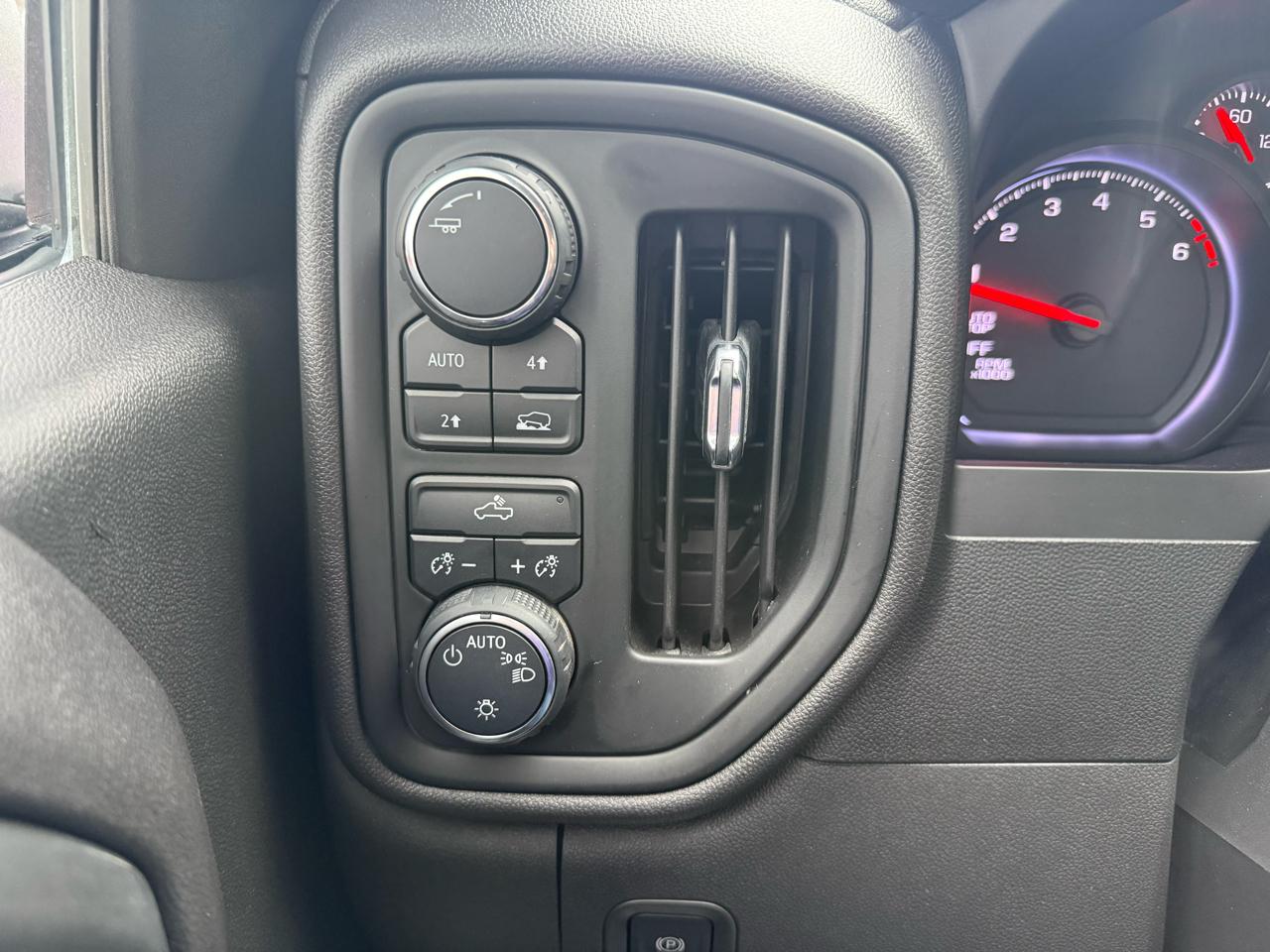 Chevrolet Silverado 1500 Custom 2020