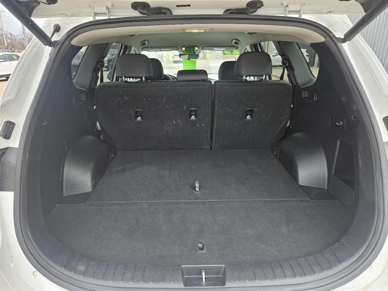 Hyundai Santa Fe SEL AWD 2023