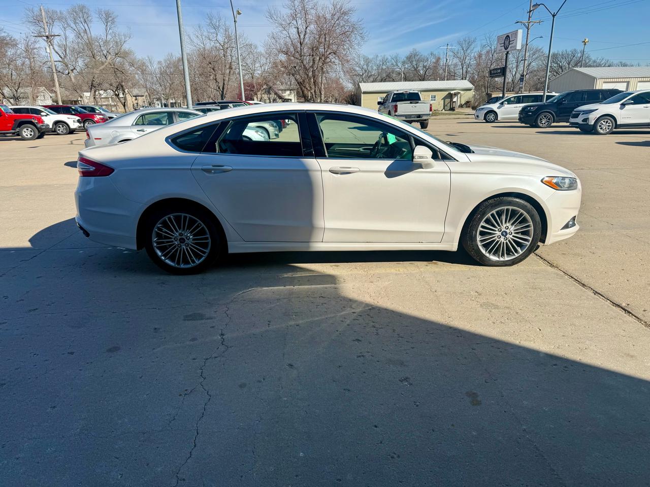 Ford Fusion SE 2013