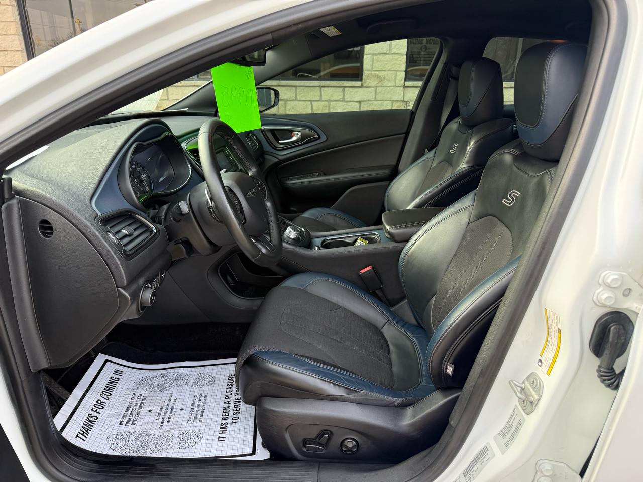 Chrysler 200 S AWD 2015