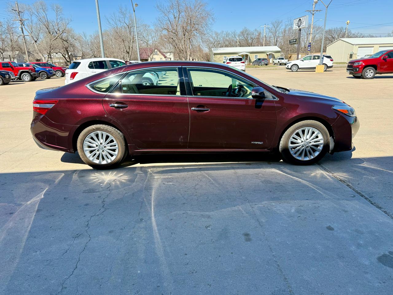 Toyota Avalon Hybrid Limited 2014