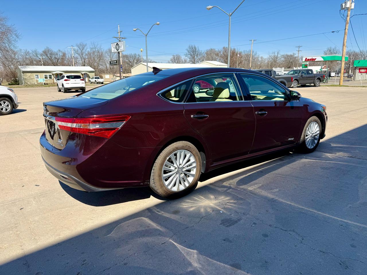 Toyota Avalon Hybrid Limited 2014