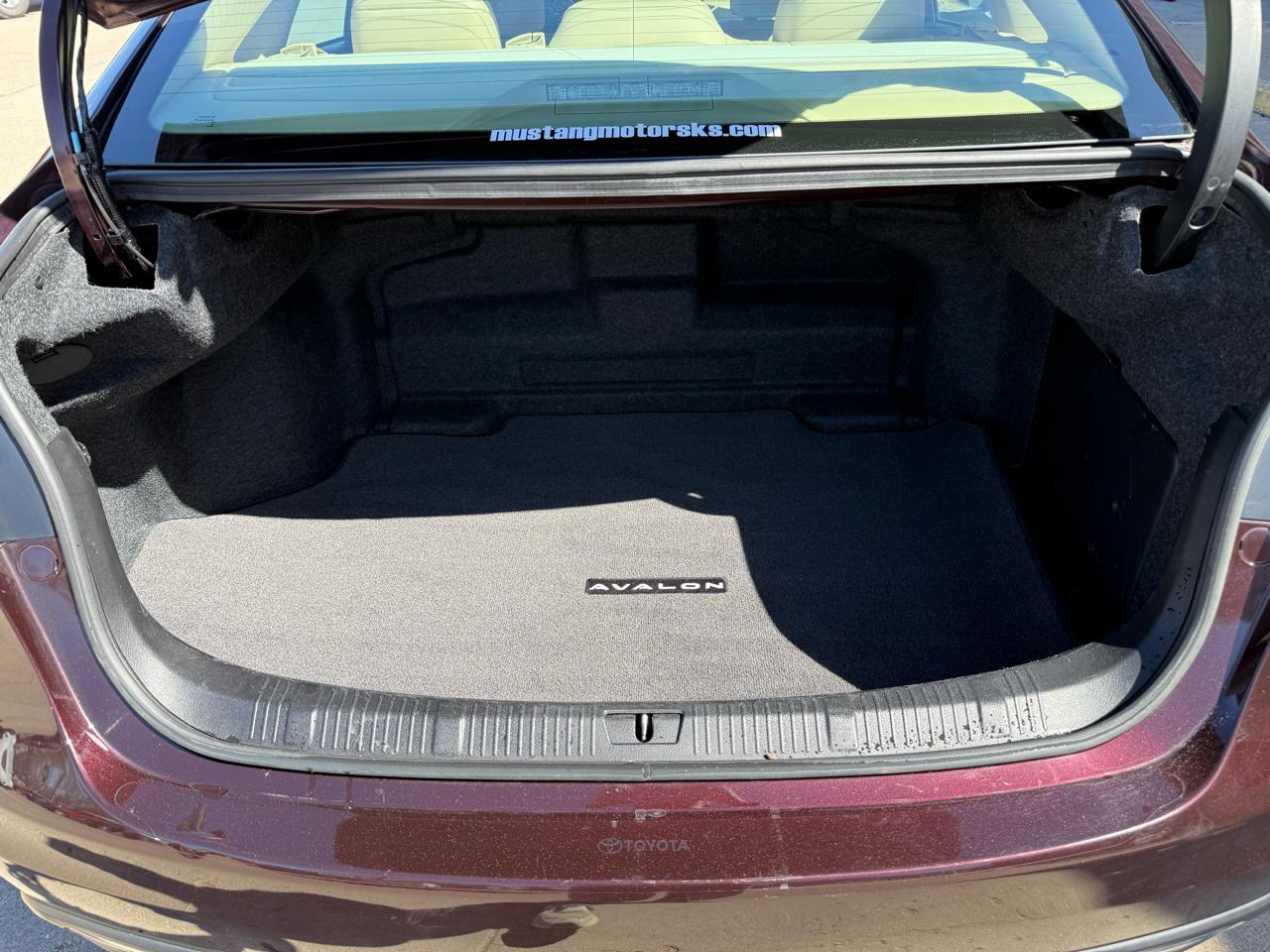 Toyota Avalon Hybrid Limited 2014