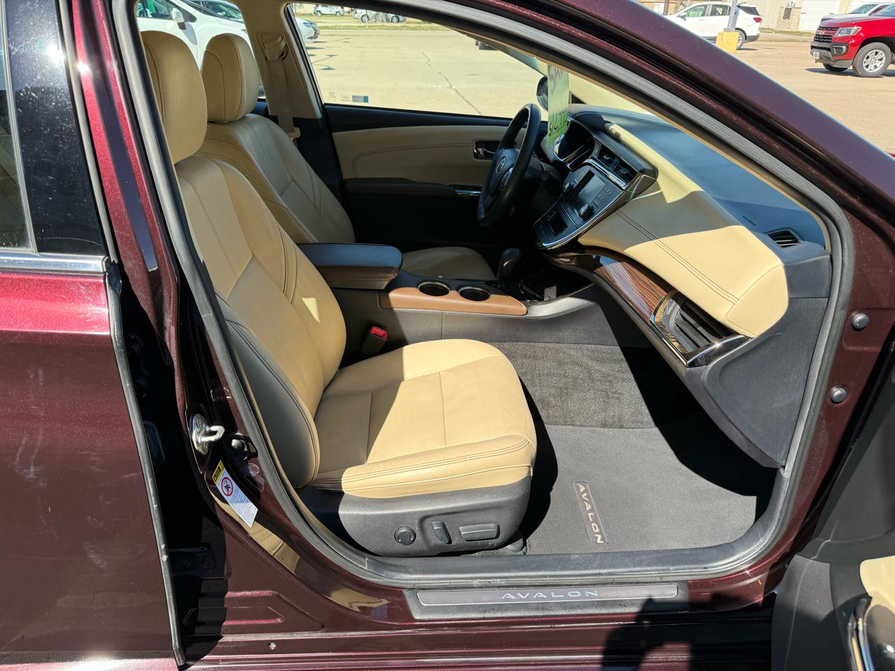 Toyota Avalon Hybrid Limited 2014