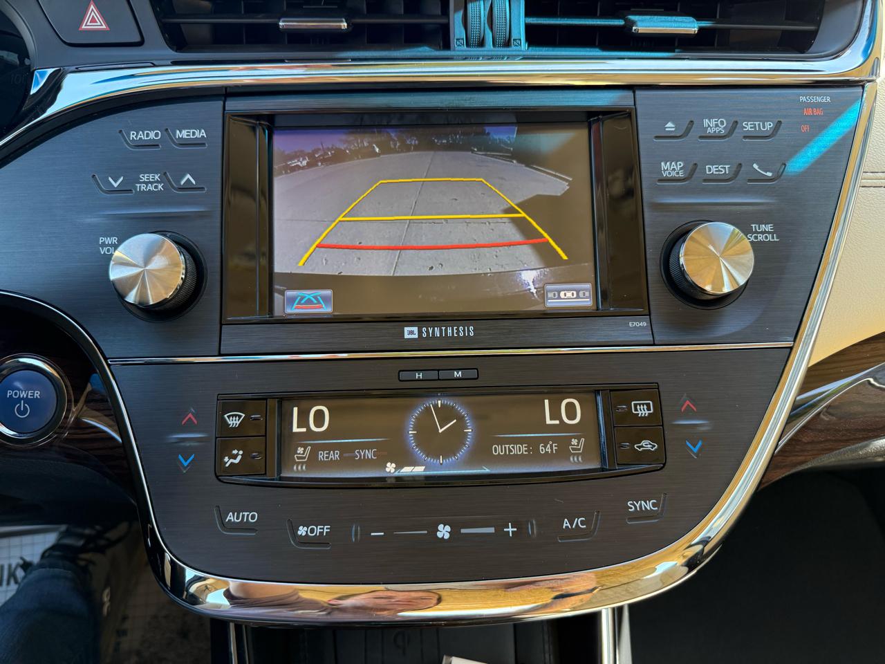 Toyota Avalon Hybrid Limited 2014