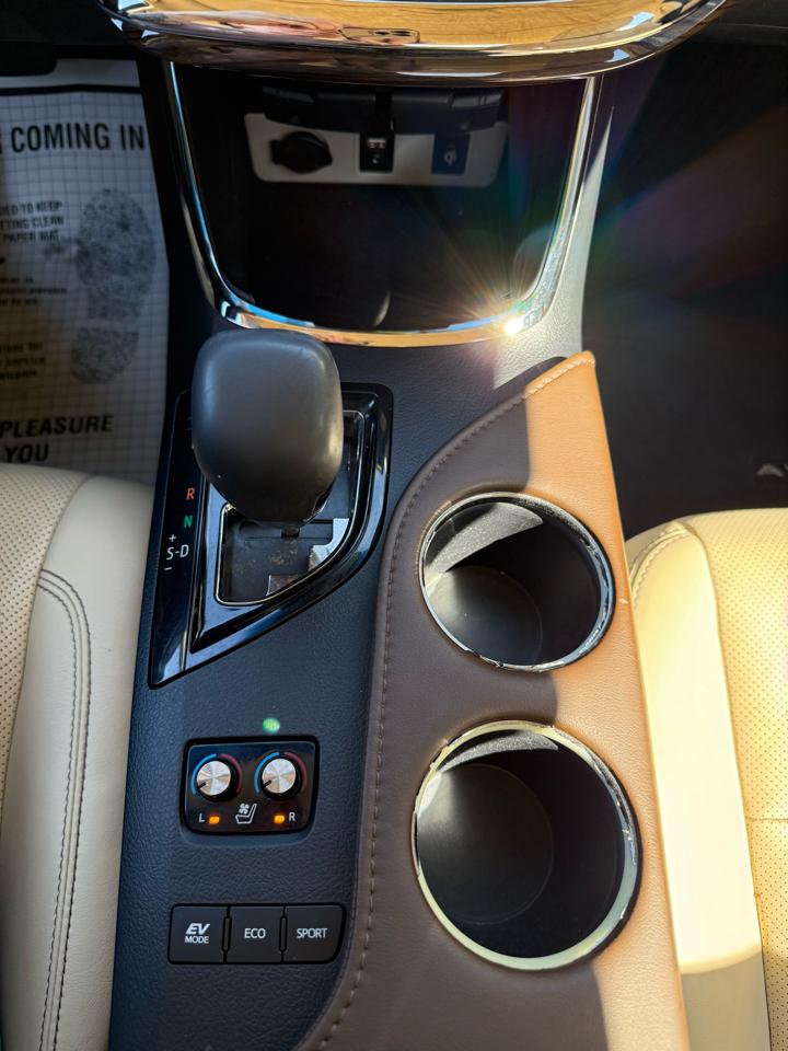 Toyota Avalon Hybrid Limited 2014