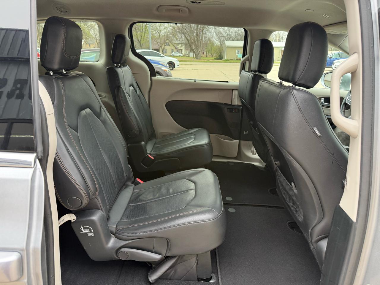 Chrysler Pacifica Touring-L 2019