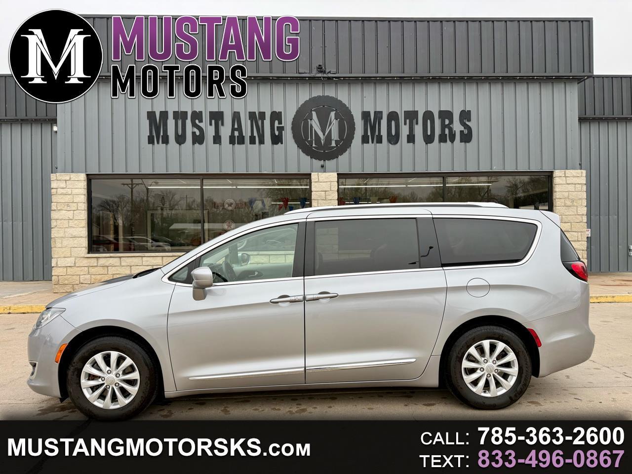 2019 Chrysler Pacifica Touring-L