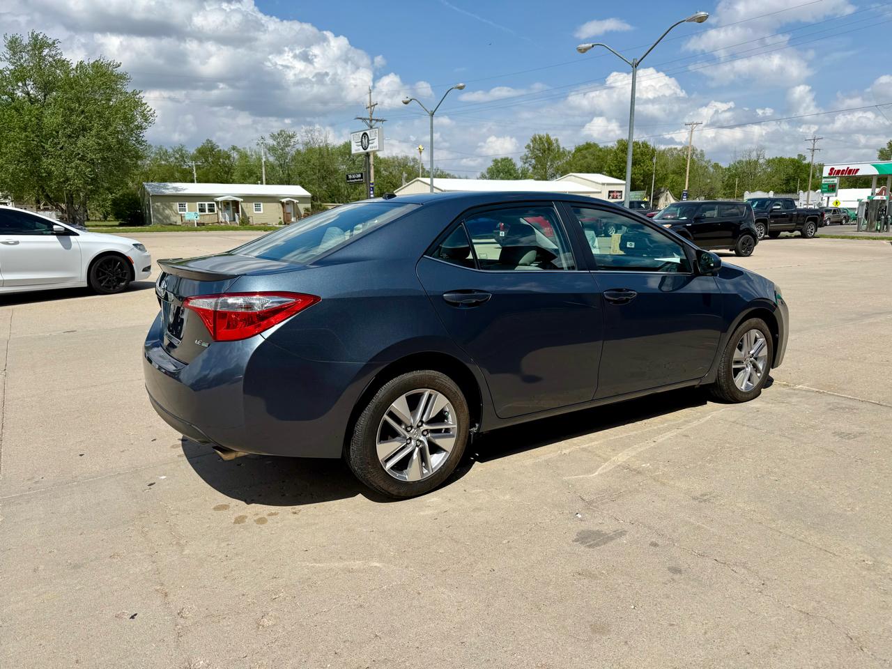 Toyota Corolla LE Eco CVT 2015