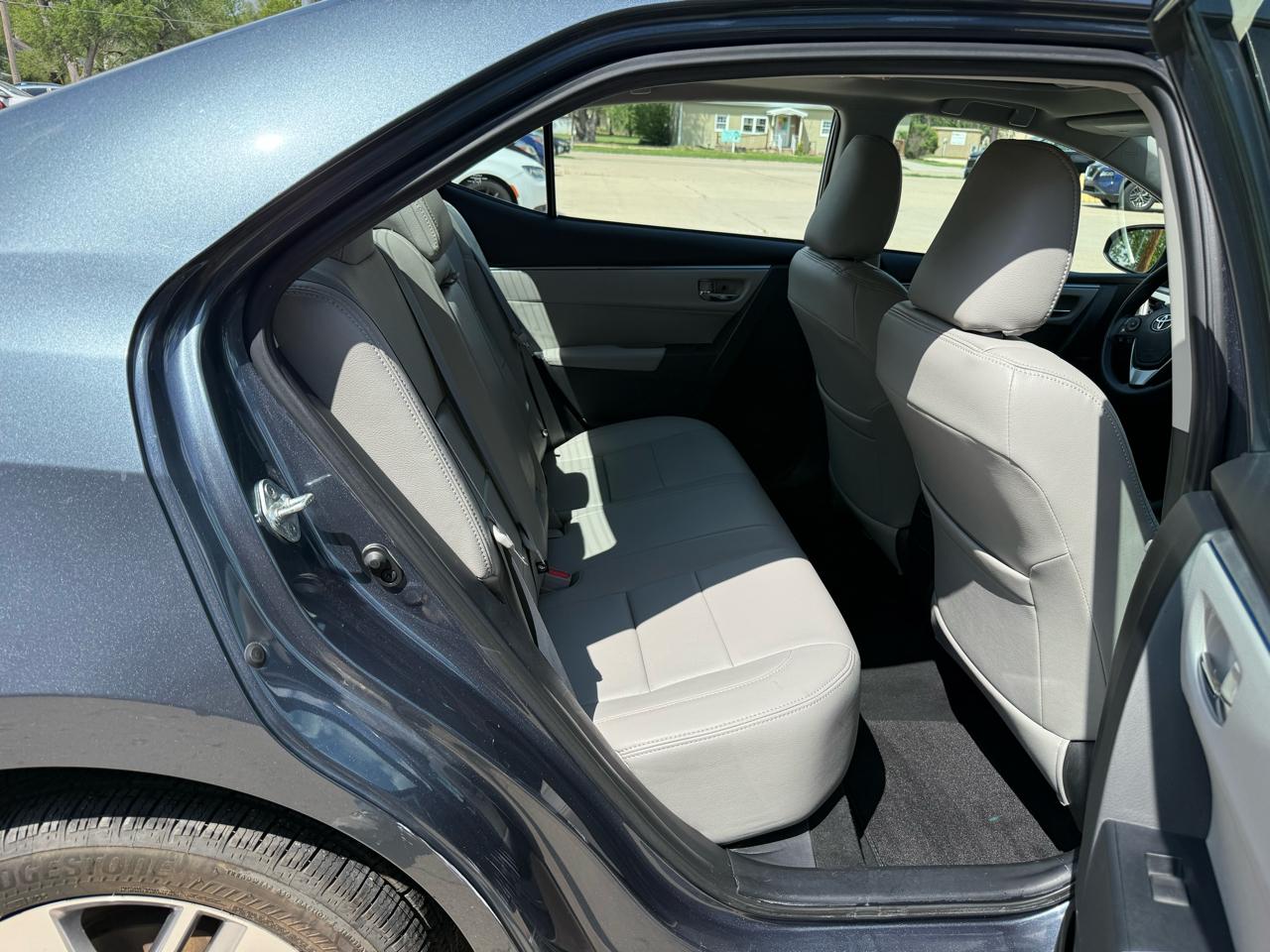 Toyota Corolla LE Eco CVT 2015