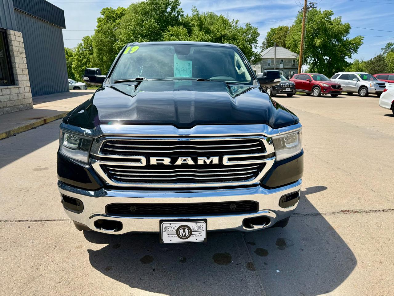 RAM 1500 Laramie Crew Cab SWB 4WD 2019