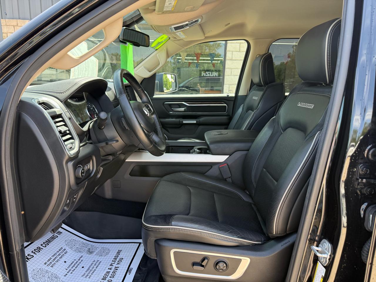 RAM 1500 Laramie Crew Cab SWB 4WD 2019