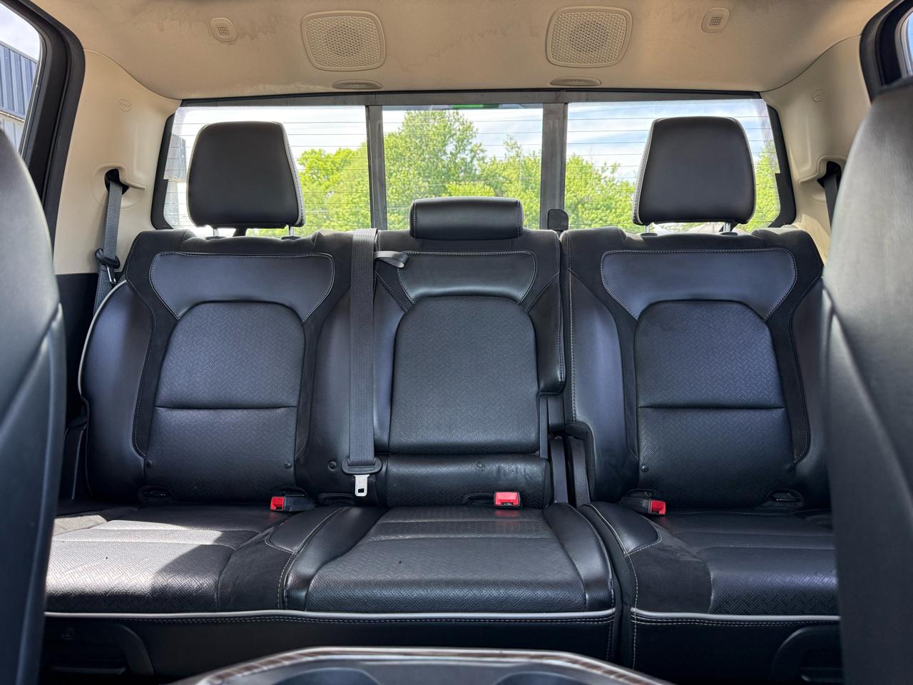 RAM 1500 Laramie Crew Cab SWB 4WD 2019