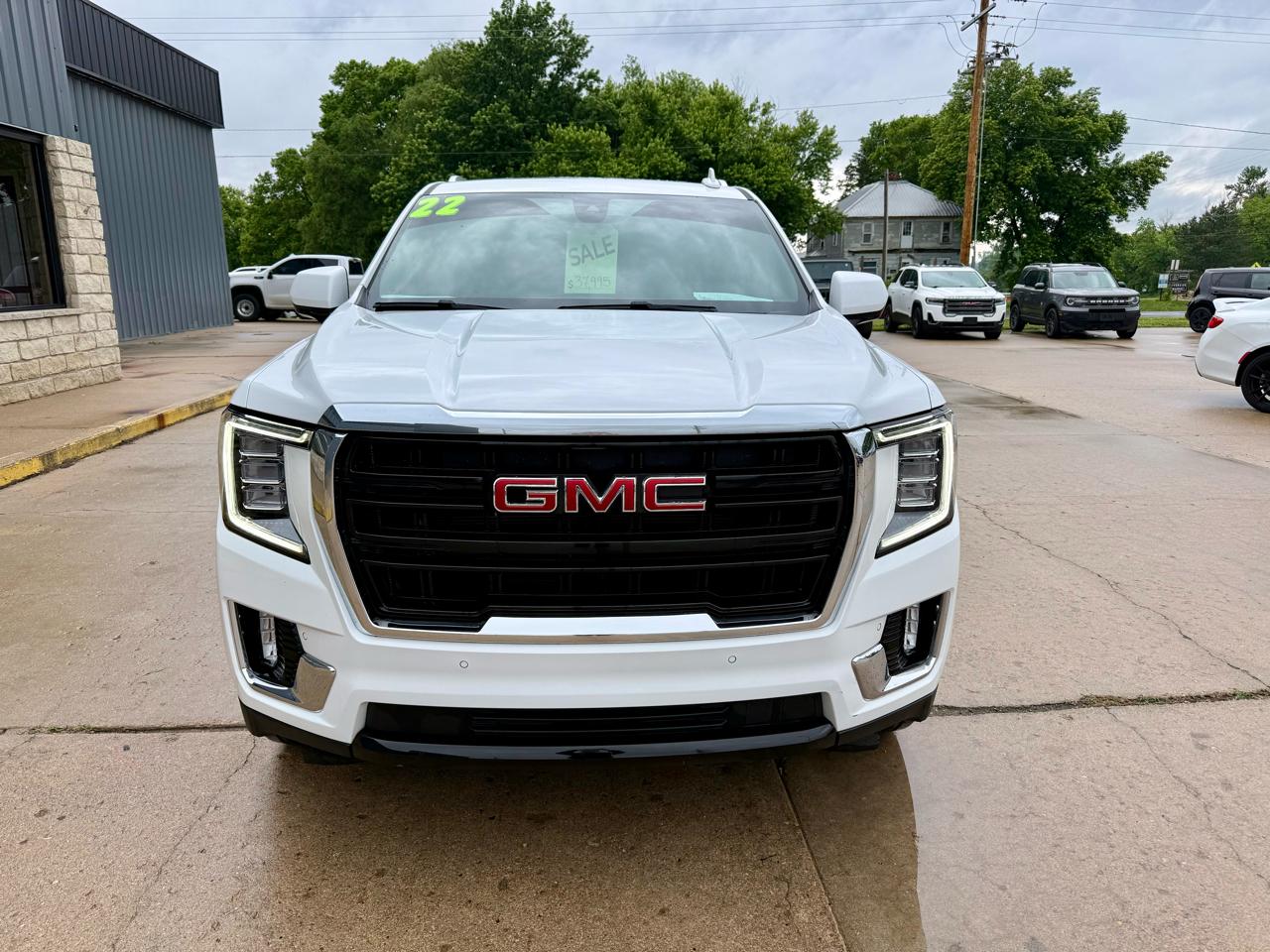 GMC Yukon XL 4WD 4dr SLE 2022