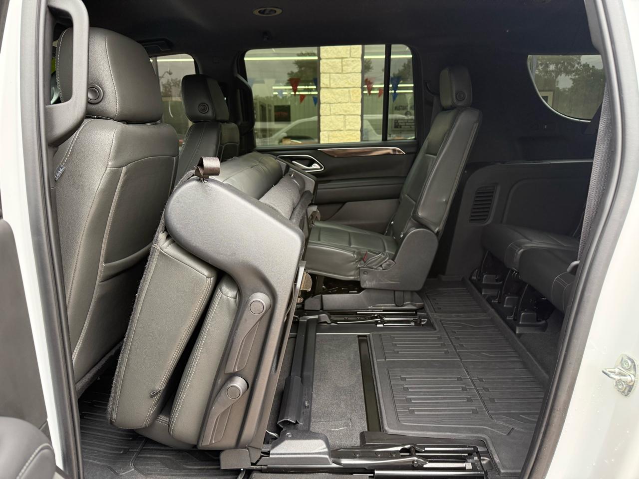 GMC Yukon XL 4WD 4dr SLE 2022