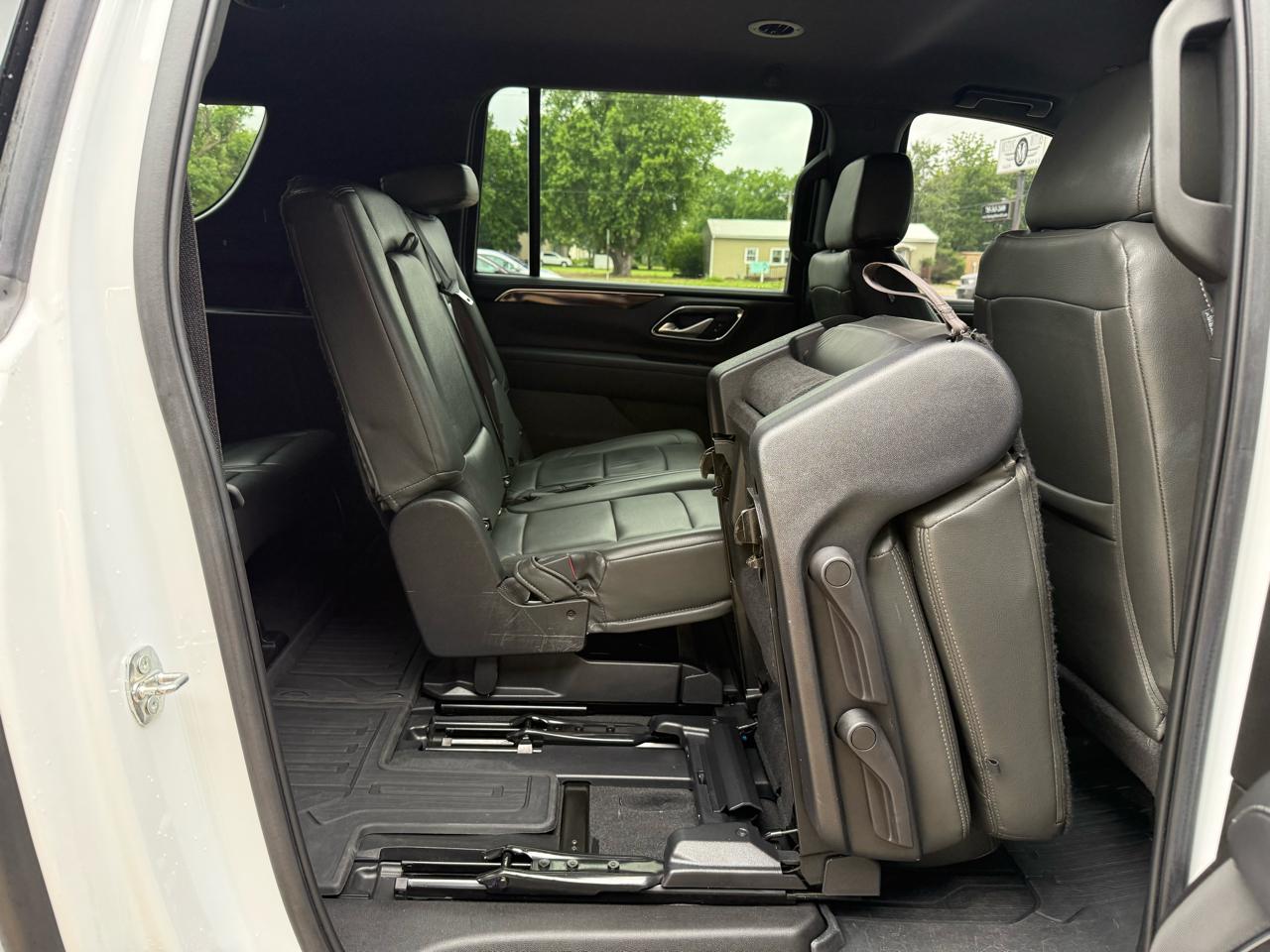 GMC Yukon XL 4WD 4dr SLE 2022