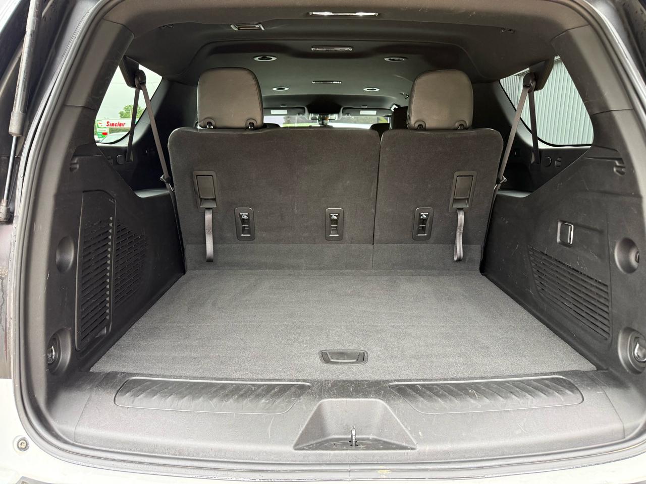 GMC Yukon XL 4WD 4dr SLE 2022